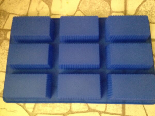9 CUP BLUE RECTANGULAR SILICONE MOULD