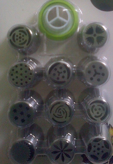 RUSSIAN NOZZLES SET OF 11PCS WITH TRI COLOUR COUPLER CARDED