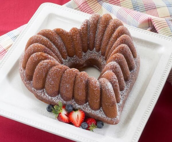 HEART SHAPED SILICON CAKE MOULD - Image 2