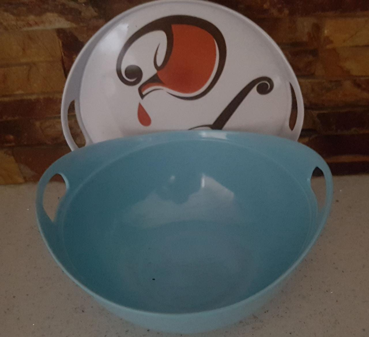 MELAMINE OVAL SERVING BOWL WITH HANDLES AND LID CUM TRAY Home Worth