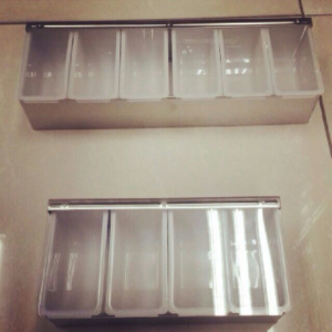 STAINLESS STEEL COMPARTMENT CONDIMENT SERVER