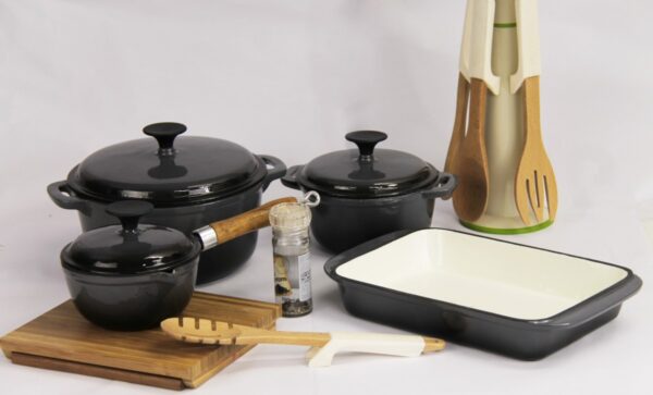 FINE LIVING - LIFESTYLE CAST IRON 7PC SET - Image 3