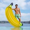 BANANA INFLATABLE WATER FLOATING ROW