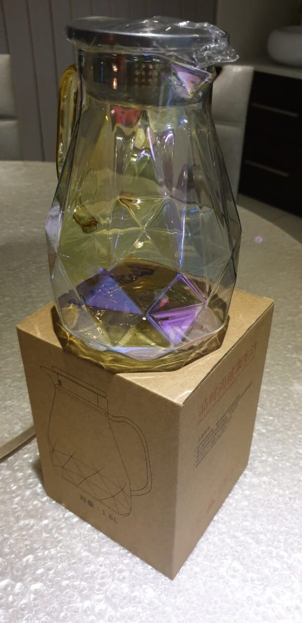 TRANSPARENT RAINBOW SHADE GLASS JUG